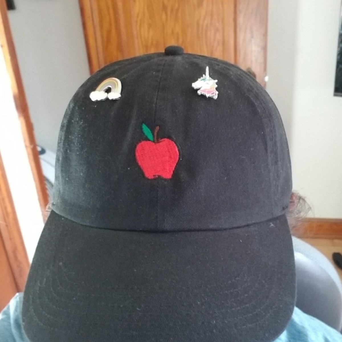 jayplantsplants's tweet photo. Was in an Ag Institute Program Managers meeting today. And people referred to things being all unicorns and rainbows. During one of the breaks, I dug out my lapel pins. https://t.co/qSLVjMFRc2