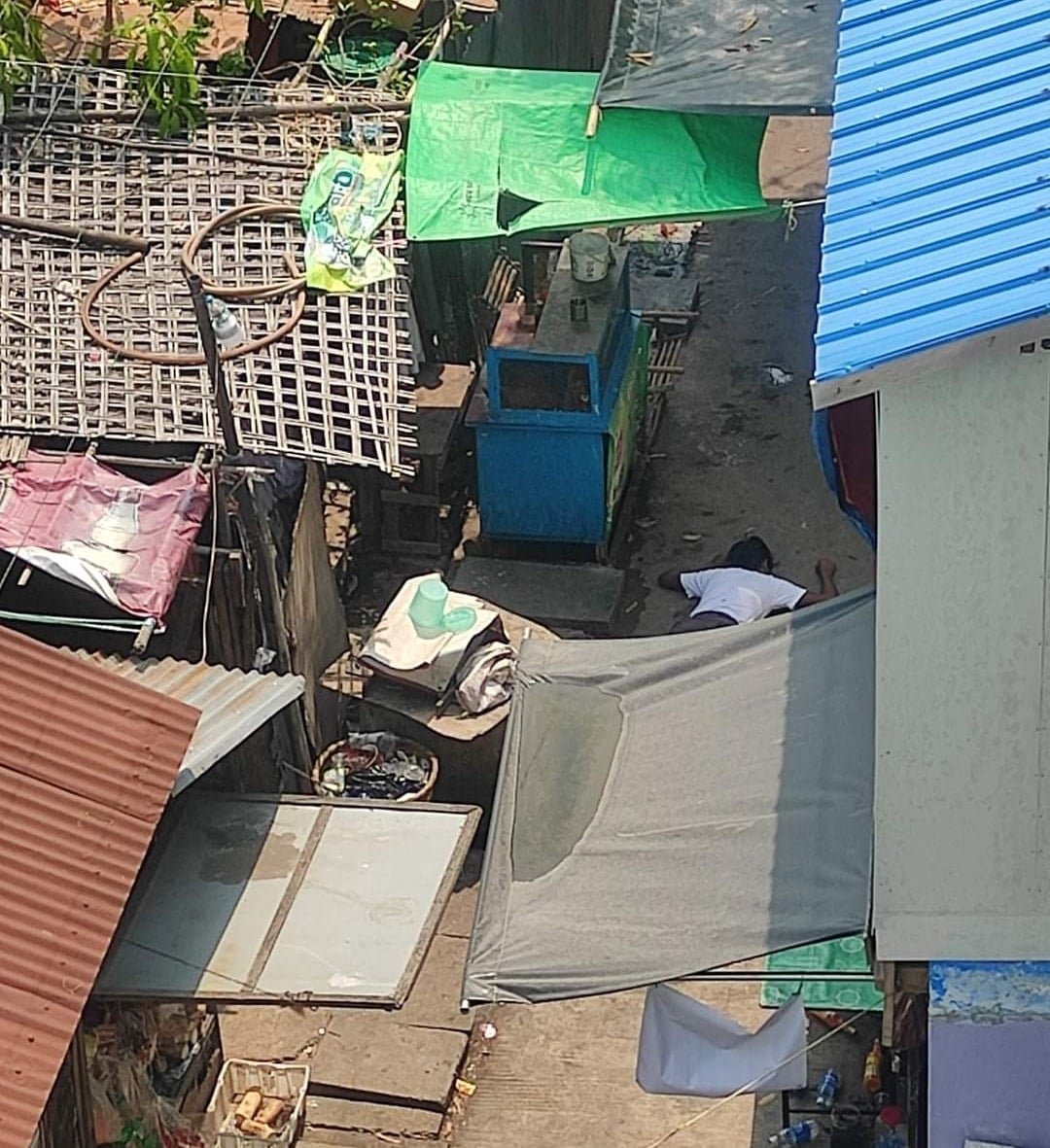 မန္တလေးမှာ စစ်ကောင်စီတပ်တွေ ပစ်ခတ်လို့ ဗလီဝင်းအတွင်းက အမျိုးသားတစ်ဦးသေဆုံး