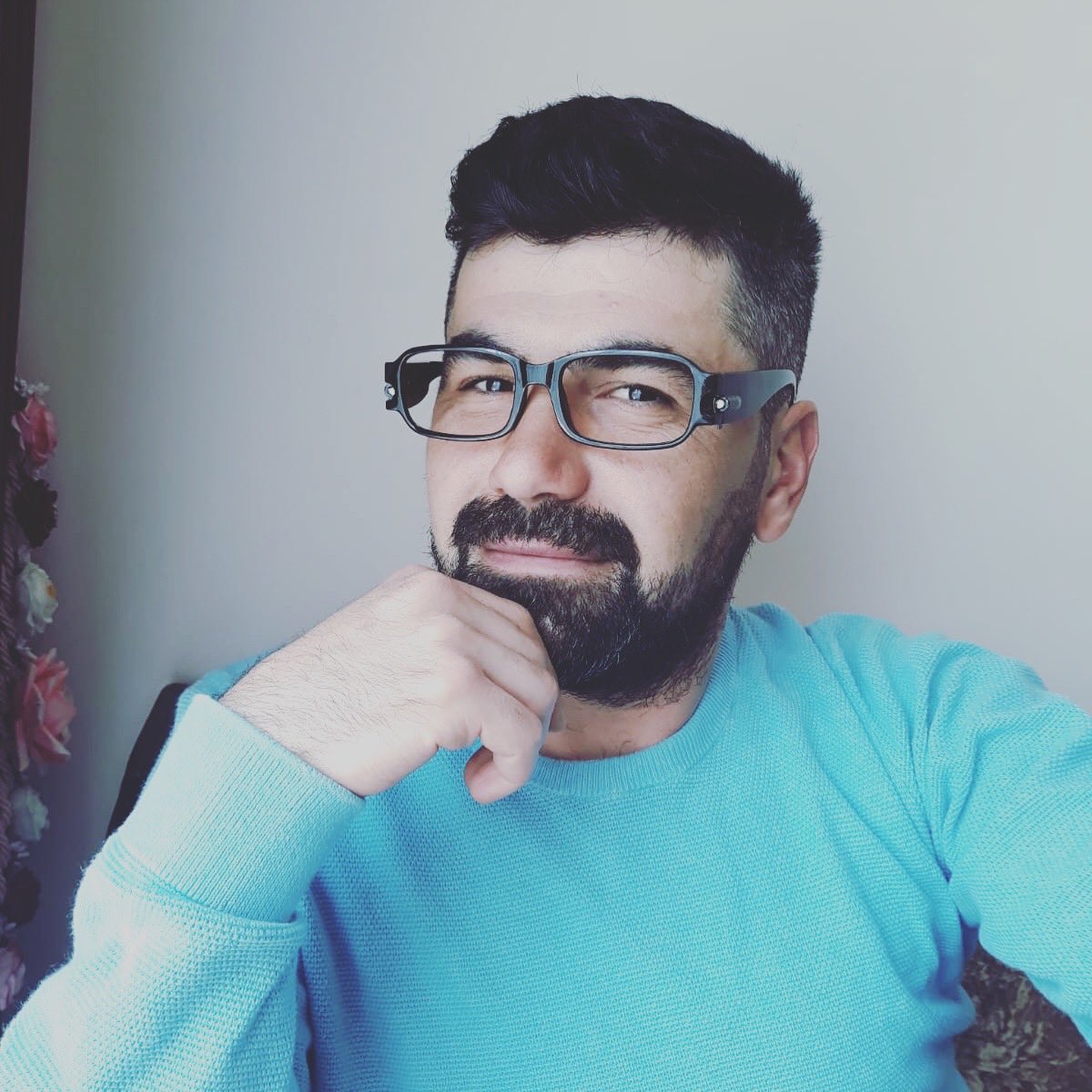 Yaşamak İçin Umut Etmek Zorundayız...