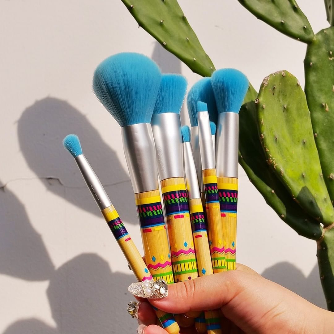 Docolorofficial's tweet photo. Bohemian style🦄 Walk into the most comfortable nature👇
#BOHO Bamboo - 9 Pieces Makeup Brush Set
using the code of docolortw to save more 10%
link: https://t.co/r9K1hPM4Sw
#docolor #docolorbrush #MakeupBrushSet #highlightbrush #makeup #eyebrushset #bohostyle #bohobrushset https://t.co/1P5Xrctj2f