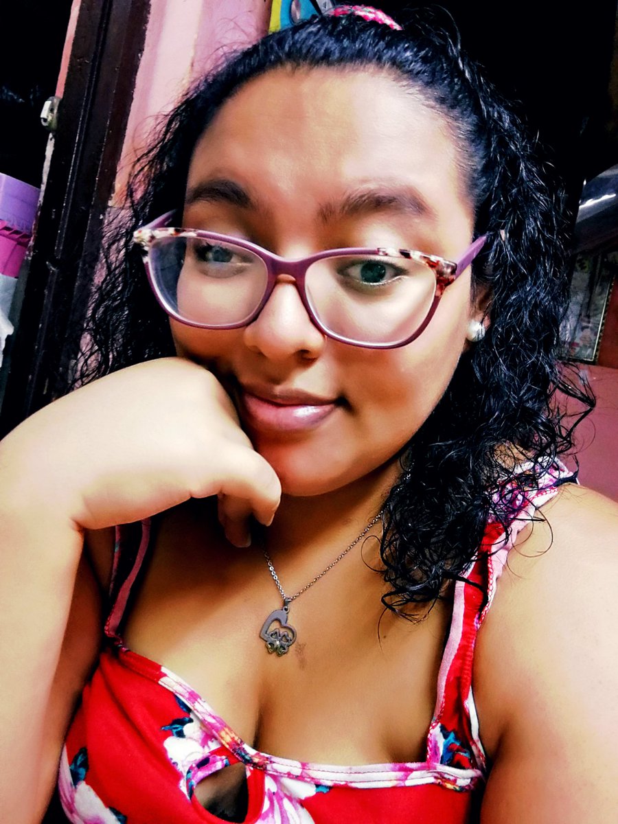 luz_0594's tweet photo. I love you when you call me Señorita ✨
#Crespa
#blackhair https://t.co/MyWgPx4dtH