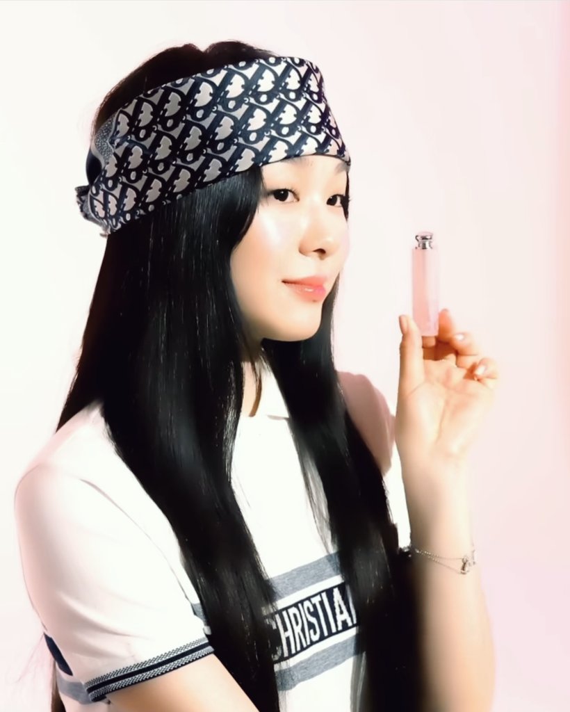 yunabsolute's tweet photo. YUNA KIM × DIOR × DAZED https://t.co/RQSfeNZFyg