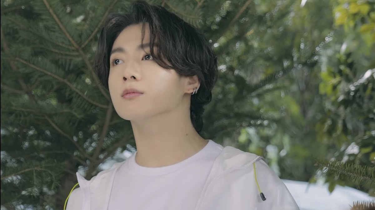 jjklve_'s tweet image. #JUNGKOOK for 2021 Project 7: Back to Nature #FILA 🍃
