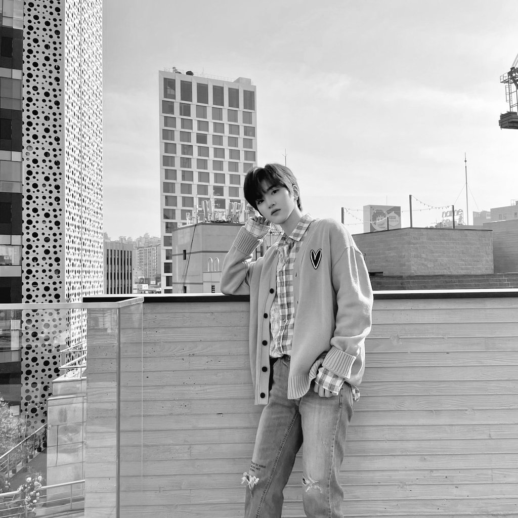 hyunbin_shines's tweet photo. Recycle time 🤸
#CiipherStanSelcaDay #Ciipher #싸이퍼
@RAIN_Ciipher #1MonthWithCiipher https://t.co/H3XGapGn1a