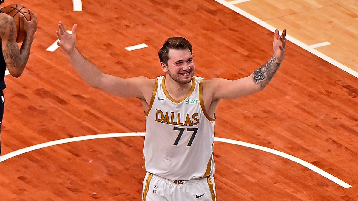 NBA's tweet photo. Luka Magic at the buzzer. https://t.co/OBdzppv5Jw