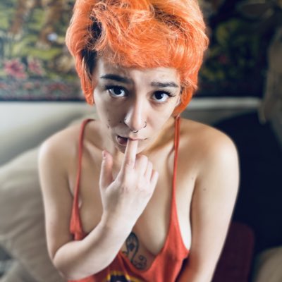 Orange you glad to see me  #NewProfilePic #dadjokes #goodgirl https://t.co/HxxZk4NX7q<a href="/tag/newprofilepic"class="tags">#NewProfilePic</a><a href="/tag/dadjokes"class="tags">#dadjokes</a><a href="/tag/goodgirl"class="tags"><span>#goodgirl</span></a>