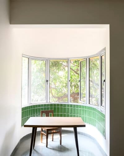 ArchitectsJdap's tweet image. If Classrooms were this colorful and full of inspiration, then we would not mind going back to school. Thank you @divisare_ for the coverage #Architect #architecturetwitter #designthinking #schools divisare.com/projects/44051…