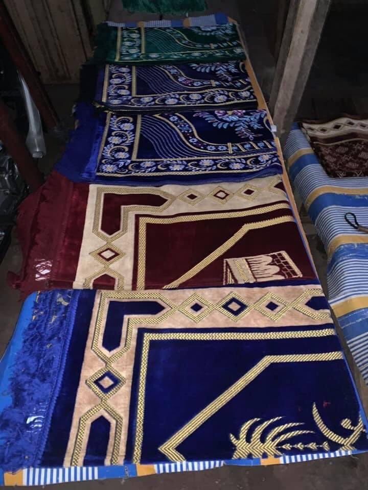 Auta_Musa_'s tweet image. Get your Lovely Quran at a charity Price.

You ll’ be rewarded for every letter you read.

Big size: 3500
Medium size: 2500.
Praying mat 2500.
Tàlly counter 700.

May Allah bless u with Jannah as you retweet.
#MuslimsConnect Fajr Ya Allah #Ramadan The Prophet Ameen #Alhamdulillah
