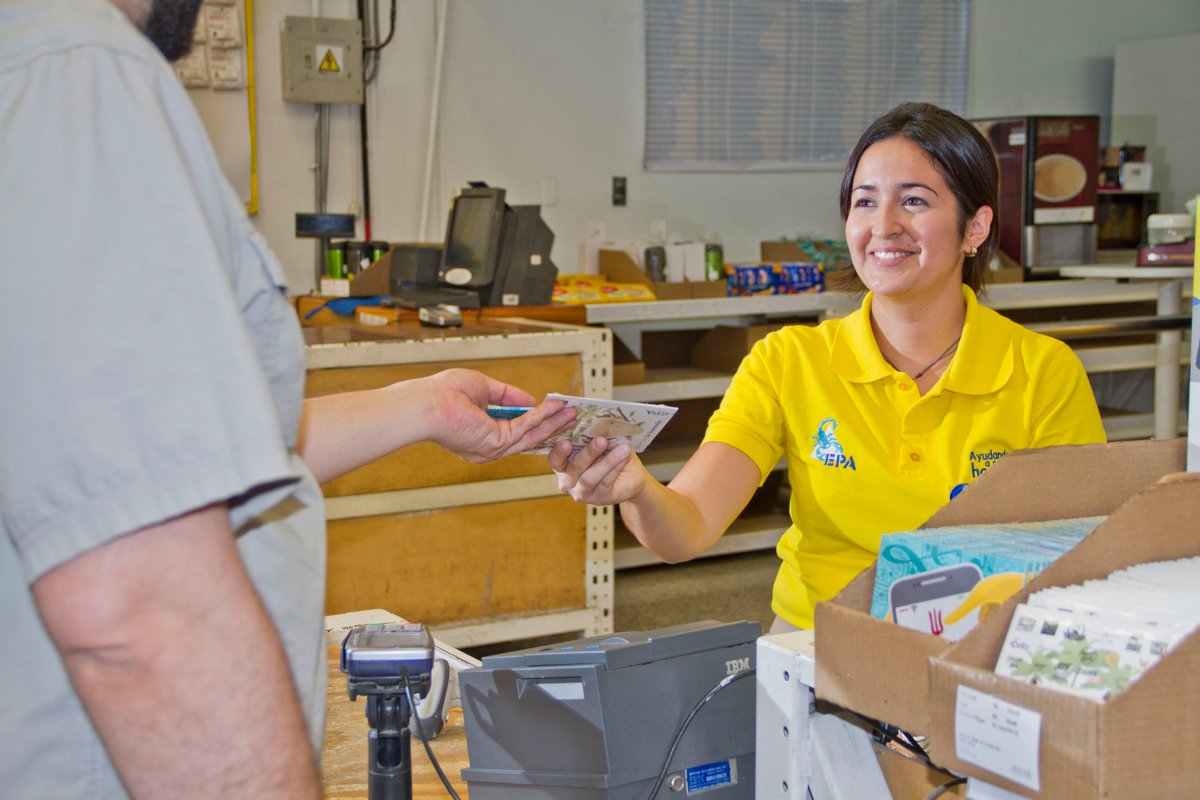 FerreteriaEPAVE's tweet photo. Realice su compra con una llamada y búsquela en la tienda de su elección a través del servicio #ClienteRetira. #EPAve #ExperienciaDeCompra https://t.co/SLHtHVruQB