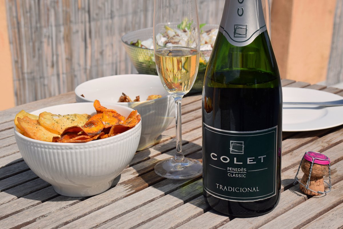 Ho sentiu? 😏 S'acosta el cap de setmana! 🤩🥂

Els cellers de #lacarreteradelvi us conviden als seus wine bars. 😉🍷 Espais a l'aire lliure on gaudir d'activitats com tastos, maridatges, música en directe... 

Entra a la nostra web i prepara't pel cap de setmana!