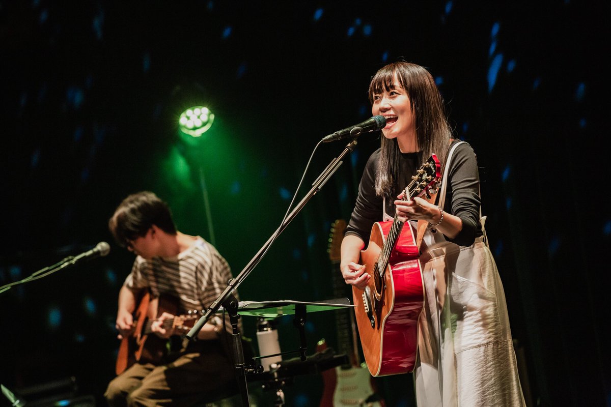 billboardlive_t's tweet photo. 【Live Photo】昨日ビルボードライブ東京で行われた、矢井田 瞳さん公演のライブ写真が到着📸明日4/16には大阪、5/3には横浜とビルボードライブツアーが続きます👏横浜公演は配信もあります💡お見逃しなく！
公演情報：https://t.co/ZV1KpAJUkG
配信：https://t.co/G6rVbbBiW6
Photo：スエヨシリョウタ https://t.co/7CibFexaxA