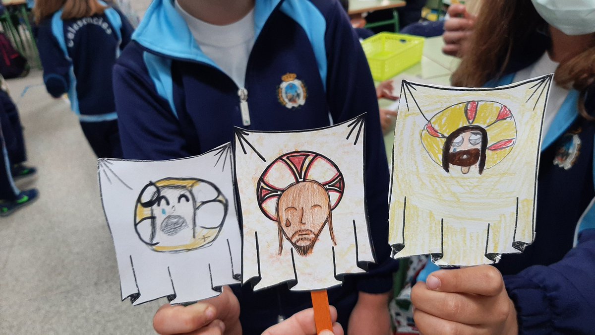 CalasancioAlic's tweet photo. Feliz día de Santa Faz a todos! Aquí, un homenaje especial de nuestros alumnos a la peregrina este año. #estumomentoimplicate #CalasanciasTime #SantaFaz #felizjueves https://t.co/wiofqmnrd5