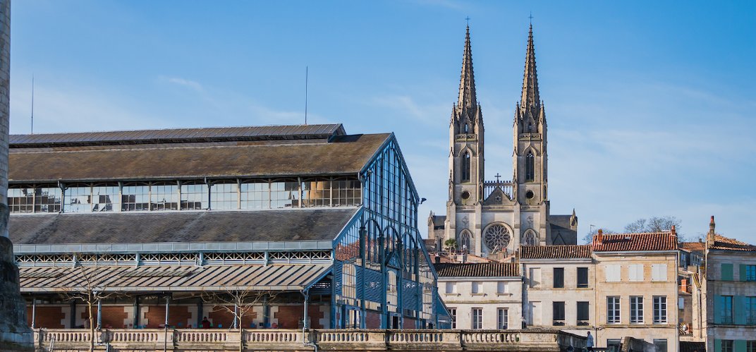 cyrilferrette's tweet photo. La revanche des villes moyennes : après un an de crise sanitaire, les villes de moins de 100 000 habitants attirent de plus en plus. Espaces verts, surface des biens immobiliers ...

https://t.co/LgSXQI4vlA https://t.co/VVqAwTOZgK