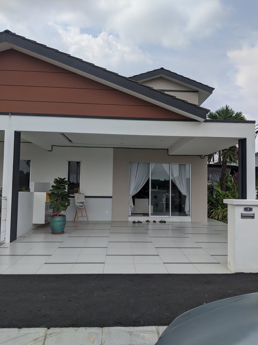 rubihasman's tweet photo. Perumahan baru di Gopeng. Dekat sangat dekat RTC Gopeng tu.

Saiz tanah 20x70.
4 bedrooms 2 bathrooms
Freehold ✨

Rm225k jurr. Booking rm500. Yang lain semua free.

Meh cek kelayakan loan. 0175895391

@MohKeIpoh tqvm! https://t.co/2BnTLerFxs