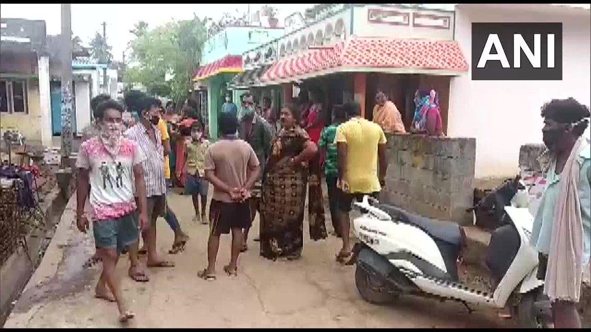 ANI's tweet photo. Andhra Pradesh: 6 members of a family killed by a man whose daughter was allegedly raped by a member of the said family; the alleged rapist is absconding. The incident occurred in Juttada village of Visakhapatnam district. Police team present at the spot, investigation underway. https://t.co/Uu2PcOMQdR