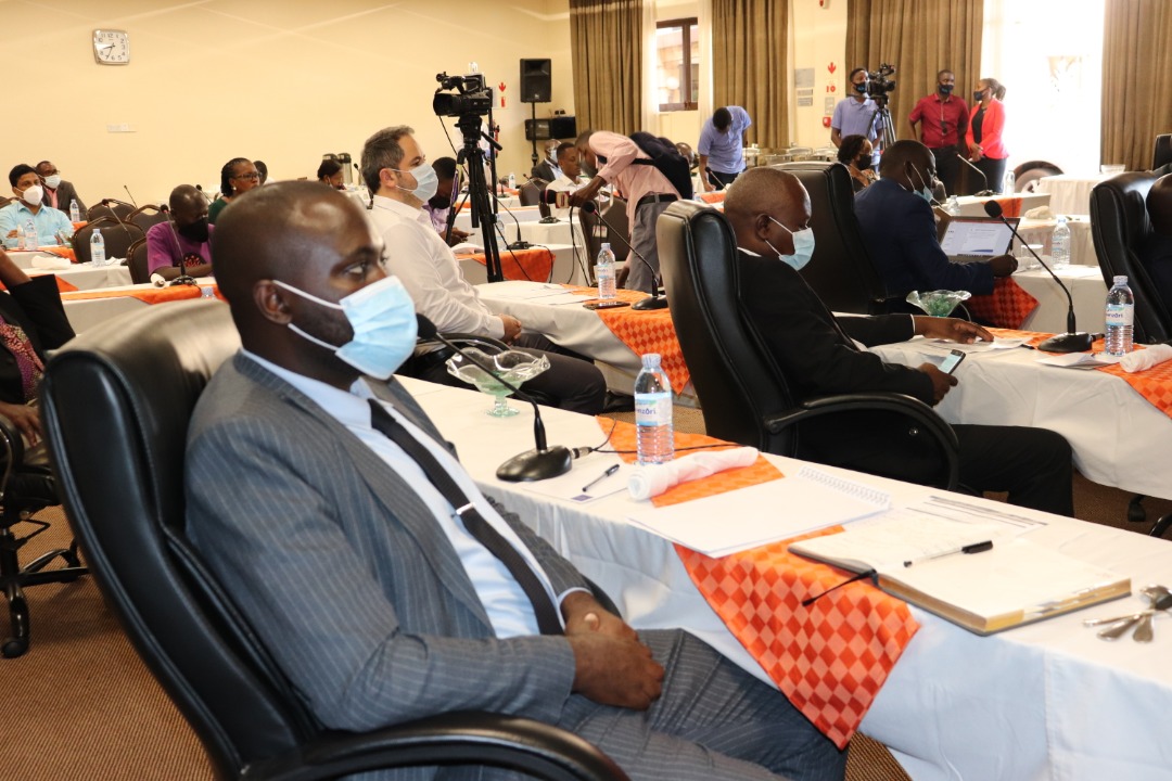 ConsumerUCC's tweet image. @UCC_ED ~ When we use counterfeit electronics we put consumers at risk because standards have not been complied with. #CounterfeitElectronicsUG #BuyAndSellGenuine @qg_group @acnafrica_org