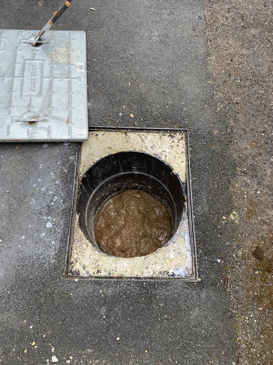 BluecoreLtd's tweet photo. It’s not just boilers, cylinders, taps and pipes we deal with we also deal with blocked drains.

This was our Monday job🤢 https://t.co/jlDH2bv3xV