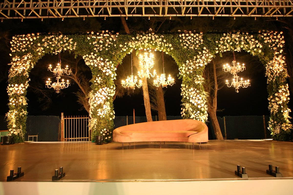 Great wedding stage decoration can add that extra dose of glitz & glamour to your wedding.need to invest a lot of thought consideration to pick the perfect set of wedding stage designs for ur special day #callus 9987874663 #ovationeventsnrentals #weddingdecor #weddingstagedesign