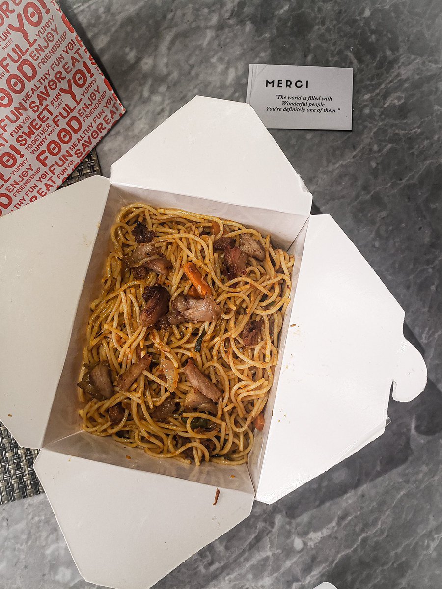 thechopsshop_'s tweet photo. Pasta and Chicken is available today! 
Classic(stir fry pasta,hot dog,chicken)-1500
Deluxe(Minced meat, hot dog,stir fry pasta, chicken)-2000
Relish(Chicken chunks, Hot dog, &amp;stir fry pasta,Chicken)-2500
Smoothie/juice-800
To order, click https://t.co/8CckDZa806
Location: Ajah https://t.co/kAXr8SJ3bH