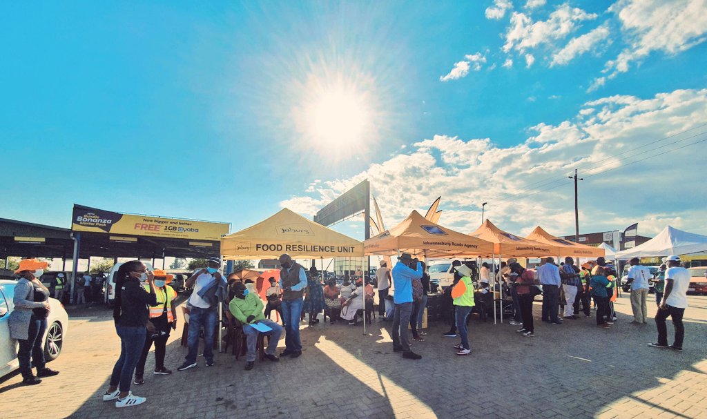 CityofJoburgZA's tweet photo. We are in the hustle and bustle of the Emthonjeni Taxi Rank, where the public can come through to receive #JoburgServices and catch the dignitaries and officials doing their interviews.
#JoburgPulse #WeServiceJoburg ^LM https://t.co/KJmFNFh8MN