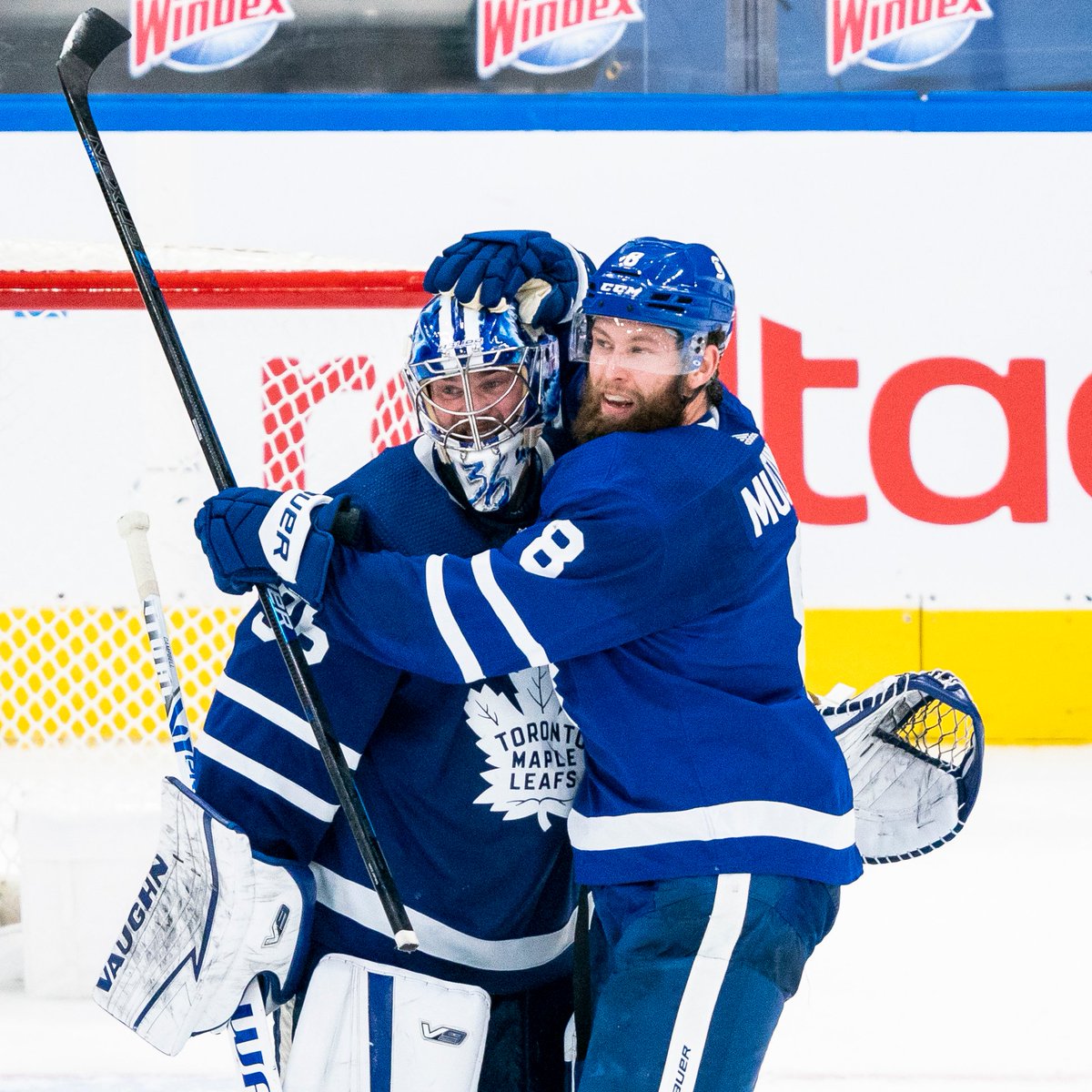 MapleLeafs's tweet photo. 🤗 goalie hugs > 

#LeafsForever #NextGenGame https://t.co/YG8REnvkjG
