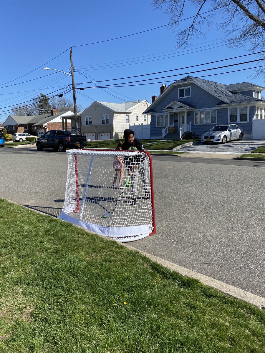 Lisasul84421234's tweet photo. #Sch2Connect Connecting with family and friends! https://t.co/vRDl7JlxG5