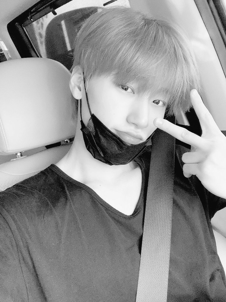 jesuisgu's tweet photo. ❪ #GAEMPICS ❫ — Atualizações capilares e tal. 🌸 https://t.co/hnsT8p5Ez0
