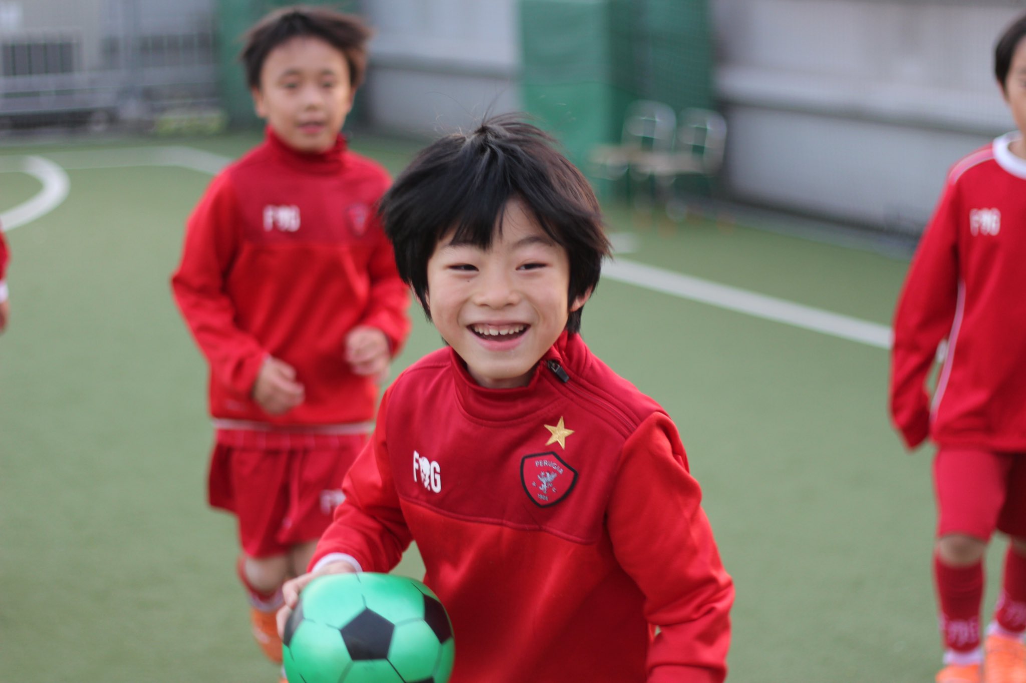 Perugia Japan 本日の横浜校は ステップワークからのパス をテーマにトレーニングを行います 今年度初めての横浜校です みんな参加で楽しいトレーニングにしましょう ペルージャジャパン 横浜校 サッカースクール サッカーチーム T Co