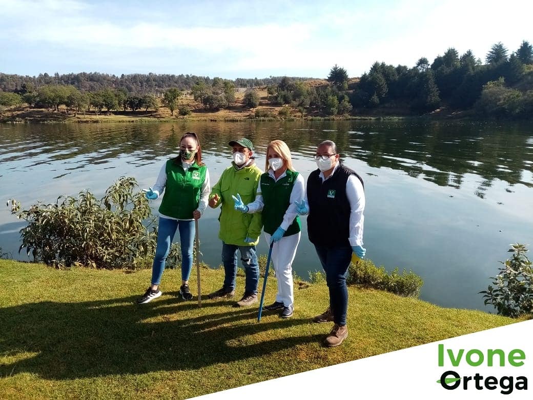 IvoneOrtega_'s tweet photo. El día de hoy en la comunidad de San Miguel Almaya, Capulhuac, tuvimos la visita de nuestra amiga Caritina Saénz, candidata a Diputada Federal por el Distrito 23 del Partido Verde Ecologista de México.

#PorUnFuturoJuntos 
#CapulhuacVerde ✌️💚 https://t.co/yBMZbKyU8n