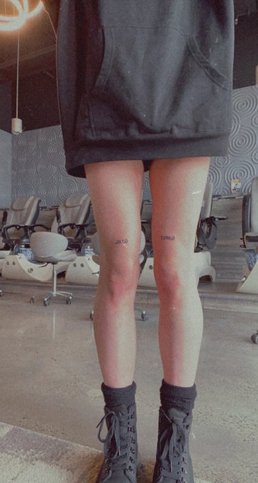 Iz a ghost girl bday 🖤 go me https://t.co/Mj5KTQNzu8<a href="/tag/newprofilepic"class="tags"><span>#newprofilepic</span></a>