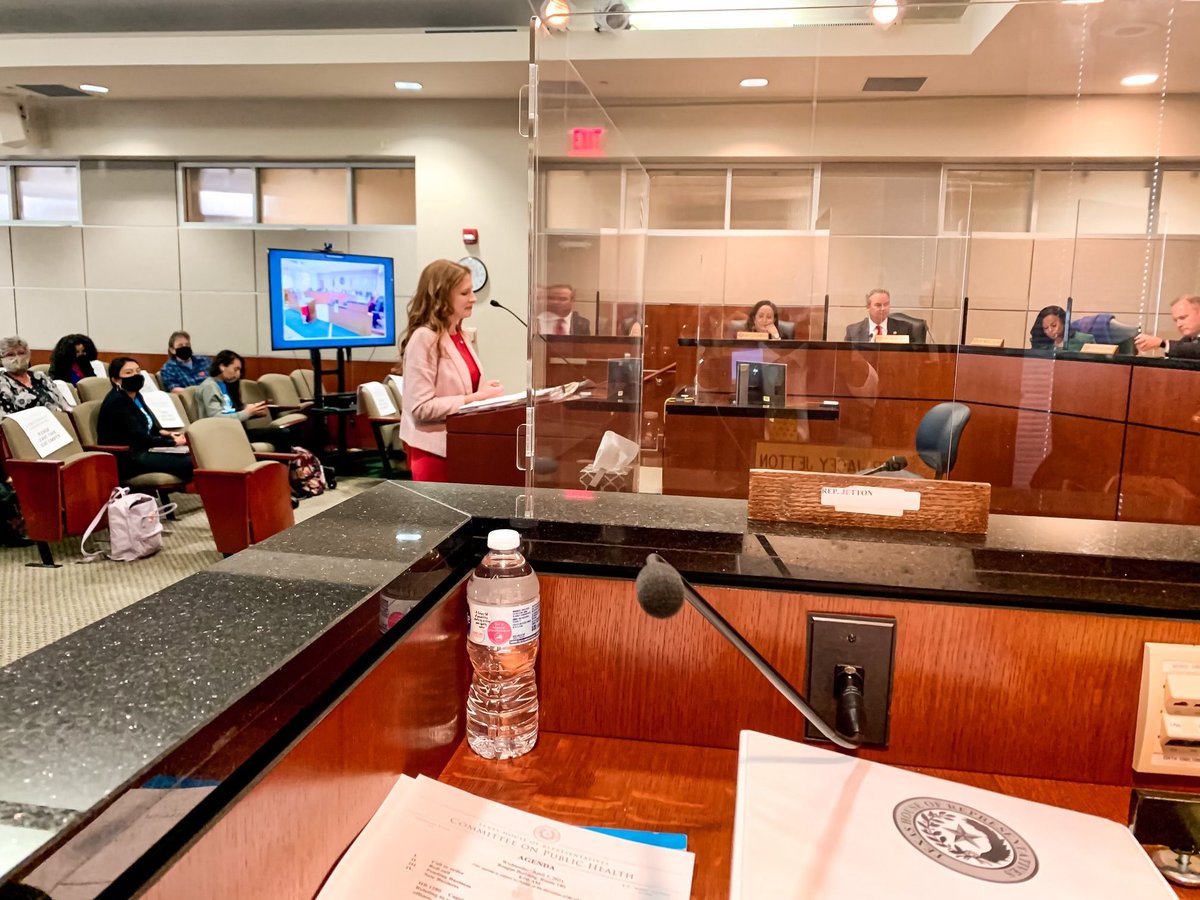 Rep. @ShelbySlawson is laying out the #HeartBeatBill in Public Health. She has worked incredibly hard on this bill and I am proud to stand beside her as a coauthor. HB1516 prohibits abortions after a baby’s heart beat is detected #txlege