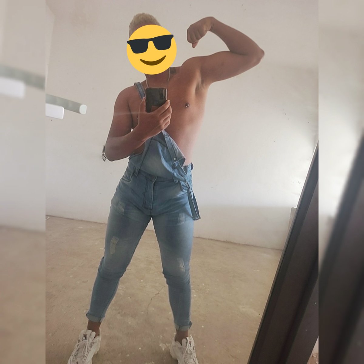 KazakiGuy's tweet photo. Buenas, vamos a ver si sale algo en la calle 😈🐥🥵🍜
#hotboys #byn #sexyboy #hotboy #sensual #slimes #hornimans #hornyboy #badboy #boy4boy #boy #likeme #likeforfollow #like4likes #flowme #flowme4flowme #coments #comentarios #nipples https://t.co/xMNqZRfkJw