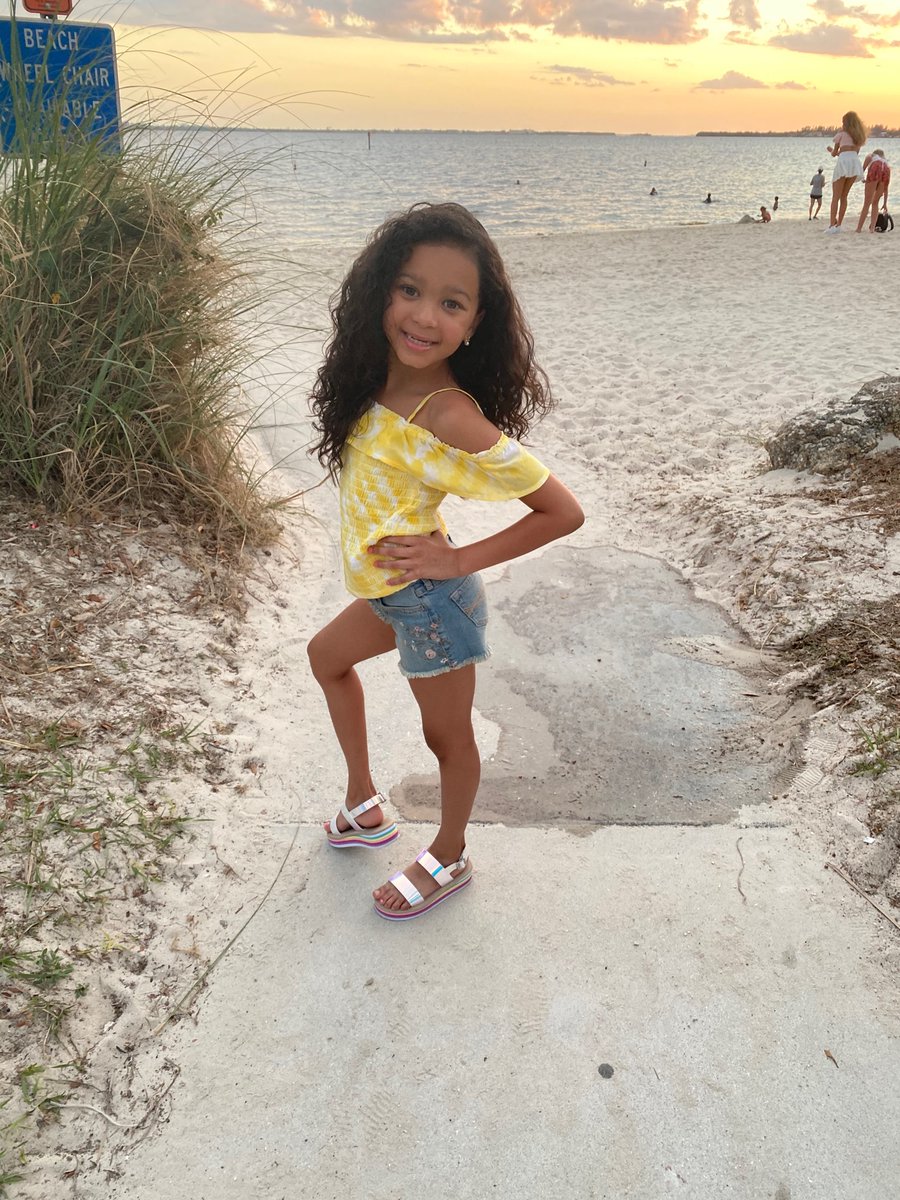 💅🏽Hilary Banks❤️ tweet media