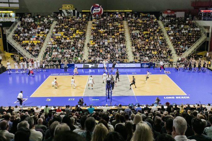 With <a href="/ConfCarolinas/">Conference Carolinas</a> Tournament starting tomorrow, we’re calling on ConfCarolinas fans to join our Block Racism Campaign.

Pledge 50 cents per block your favorite team makes this postseason. All money goes to <a href="/AVCAVolleyball/">AVCA</a> Diversity Awards

Details here👇🏻
offtheblockblog.com/blockracism/