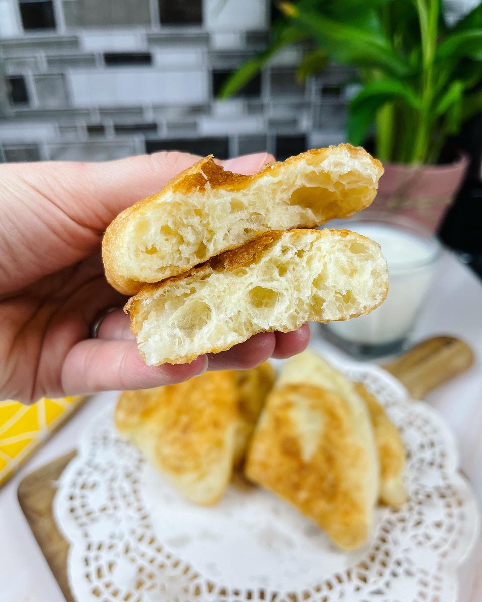 Look at this 👀 I made pan fried bread from scratch Amazing who likes to try just tap here —> youtu.be/MrJBAleAygE. #fried #youtube #video #popular #viral #howtom