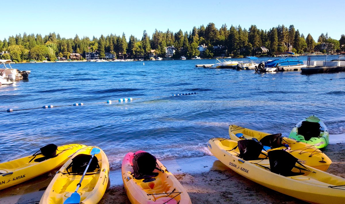 Kayak Tours and Boat Excursions launch next month. Book now and get your 3RD Night while there's still time!

lakearrowheadresort.com/lake_arrowhead…

#ilovelakearrowhead #lakearrowhead #maketheescape #escapetothelake #myparadise #lakedays #lakelife #benchmarkresortsandhotels