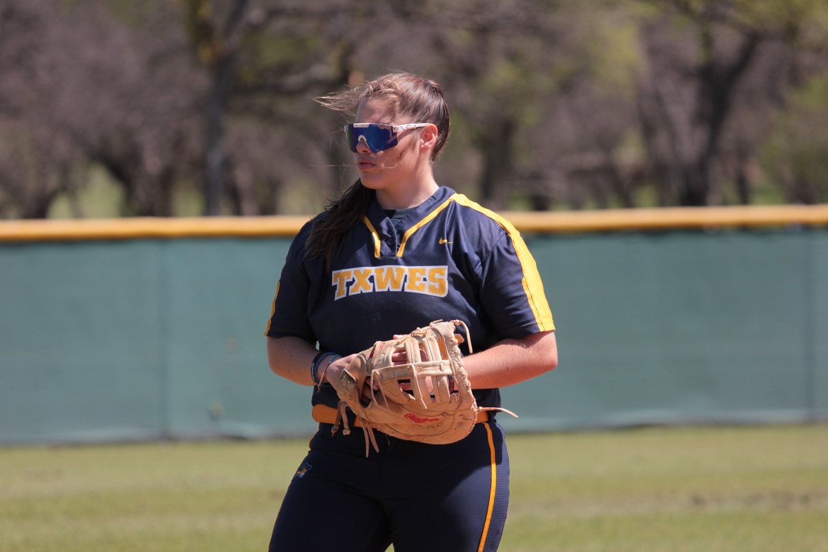 Who's ready for some 🥎? We've got a 2/4 pm double header tomorrow with OPSU at Sycamore Park. Be there or watch at RamSports.net/live

#RamsUp