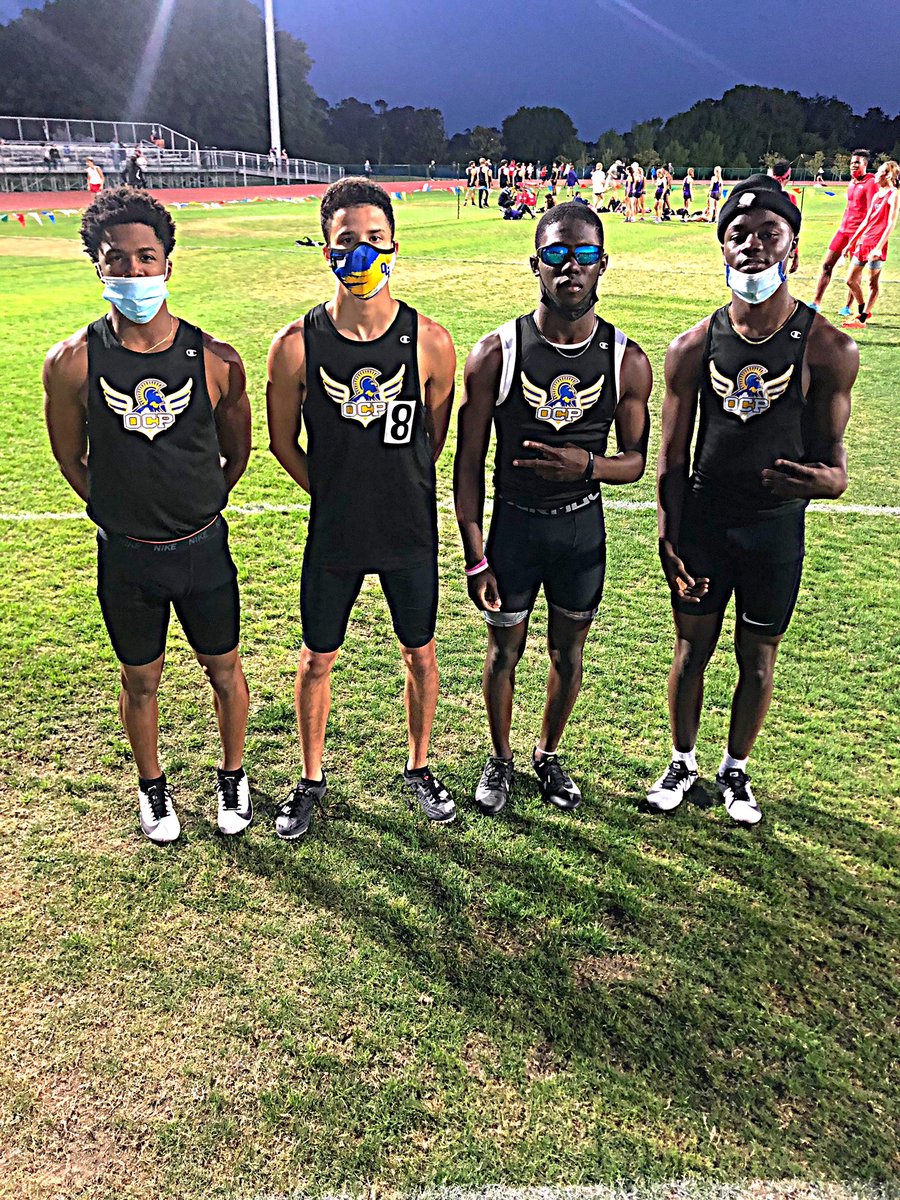 Congrats to Boys 4x1 breaking school record with (43.46) in Saints Invitational #TrustTheProcess
