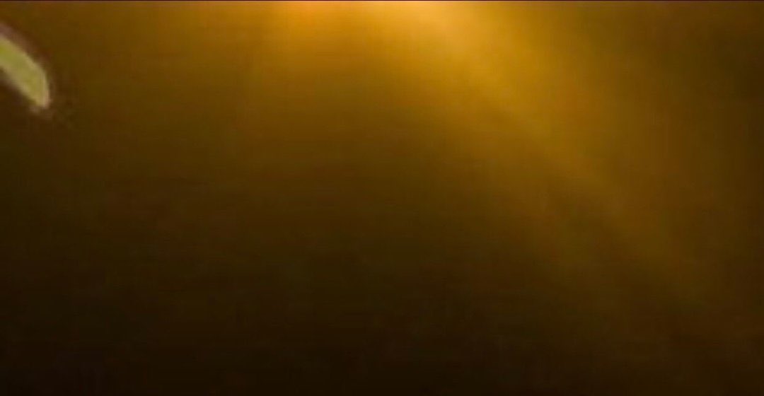 jhoprs's tweet image. o hobi é a luz mais brilhante do MUNDO