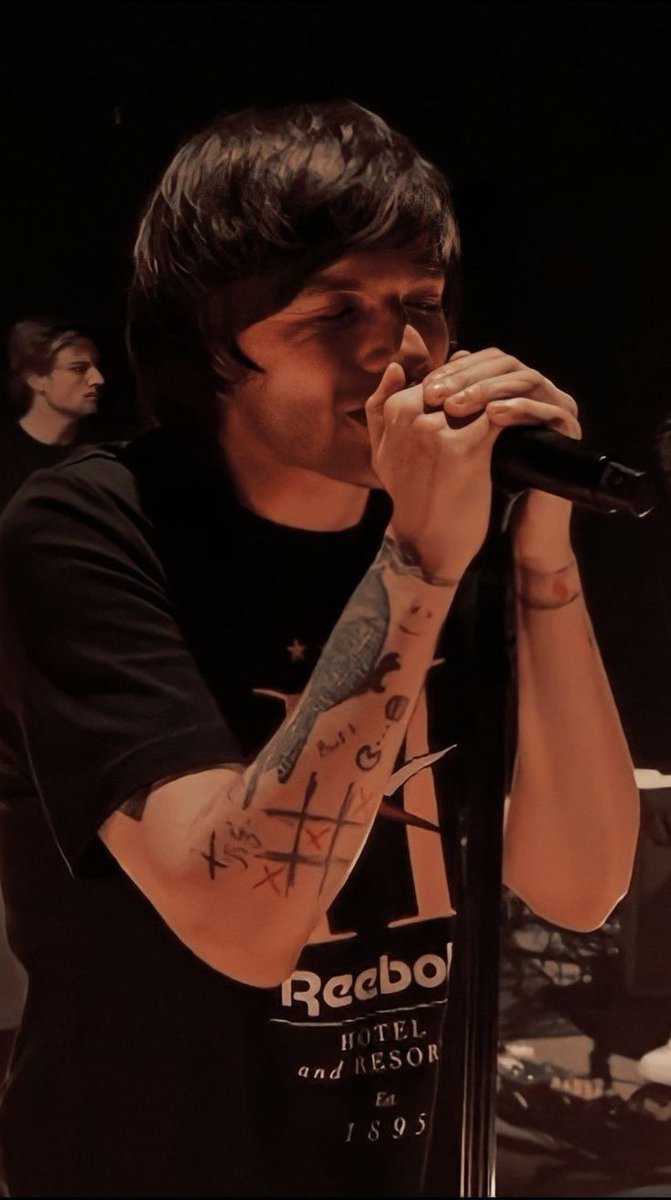 bubbieslou's tweet image. I vote #Louies for #BestFanArmy at the #iHeartAwards