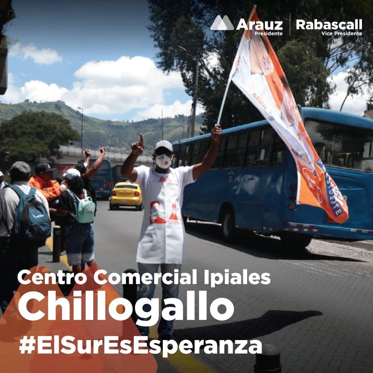 sur_esperanza's tweet photo. Esta mañana visitamos a nuestros vecinos, comerciantes y dirigentes del Centro Comercial Ipiales del Sur en #Chillogallo. 

🧡 La gran mayoría ya tienen decidido su voto y le apuestan al verdadero cambio, a la unión por la esperanza. 

#ContigoConTodosAhora
#ElSurEsEsperanza https://t.co/ey7ZVrDkYA