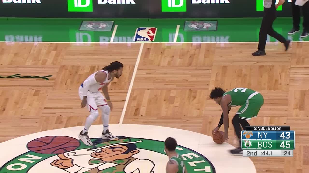 Happy birthday Taj Gibson. Jayson Tatum has a present for you! 