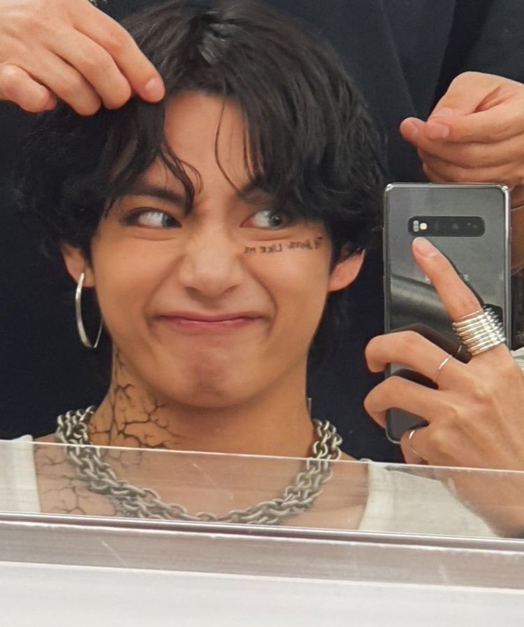 M1DOOL's tweet photo. Besties ando buscando mutuals.
Staneo: BTS, Enhypen, txt, skz, SuperM, Astro, WayV, Exo, Seventeen,SHINEe,Victon , etc

Soy muy activa y siempre ando dándole fav a todo heh.

Me ayudan con un rt para encontrar mutuals que también staneen estas bandas? https://t.co/I5CdUTm3H4