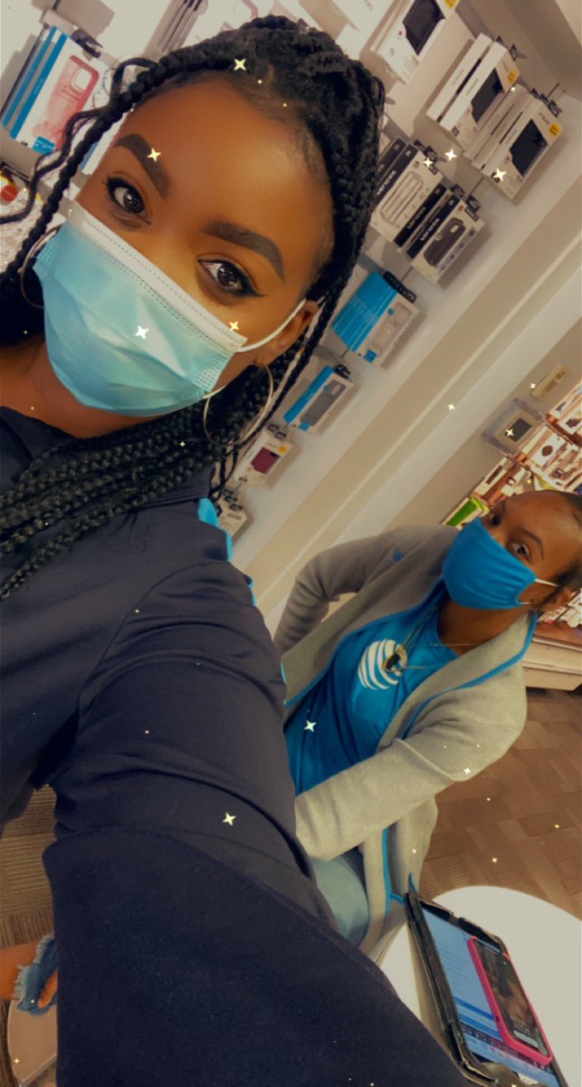 LeGoatPalace's tweet photo. Shoutout to my ASM @tqueenofpalace killing today at the Palace, hitting all of our goals set for the day!!! She set a plan and boy did she EXECUTE! 
Voice goal✅
Cru goal✅
TV goal ✅
HSI goal✅
#PrimeTimeAtThePalace https://t.co/1EOYcG3Bde