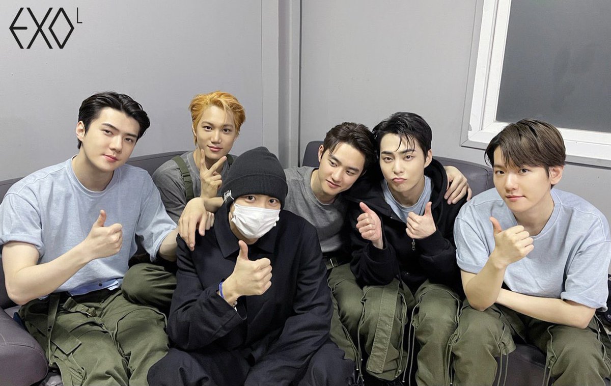 onlyysehun's tweet photo. my babies 😭😭😭😭😭😭😭😭😭 https://t.co/GZ627VP57F