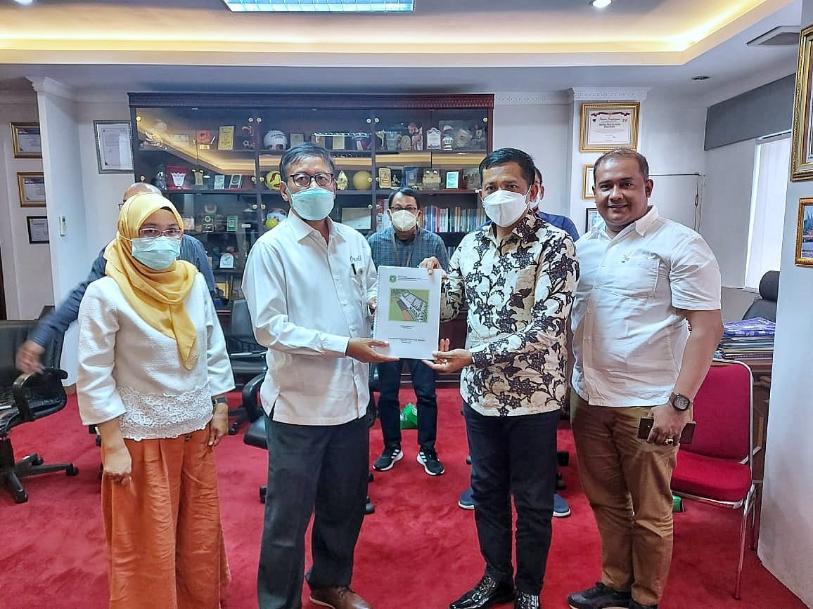merantikab's tweet photo. Jemput Dana Pusat Gesa Pembangunan Bidang Olahraga, Bupati Adil Kunjungi Kemenpora RI detail di https://t.co/dxviZQs0zF https://t.co/hFKHUn07qp