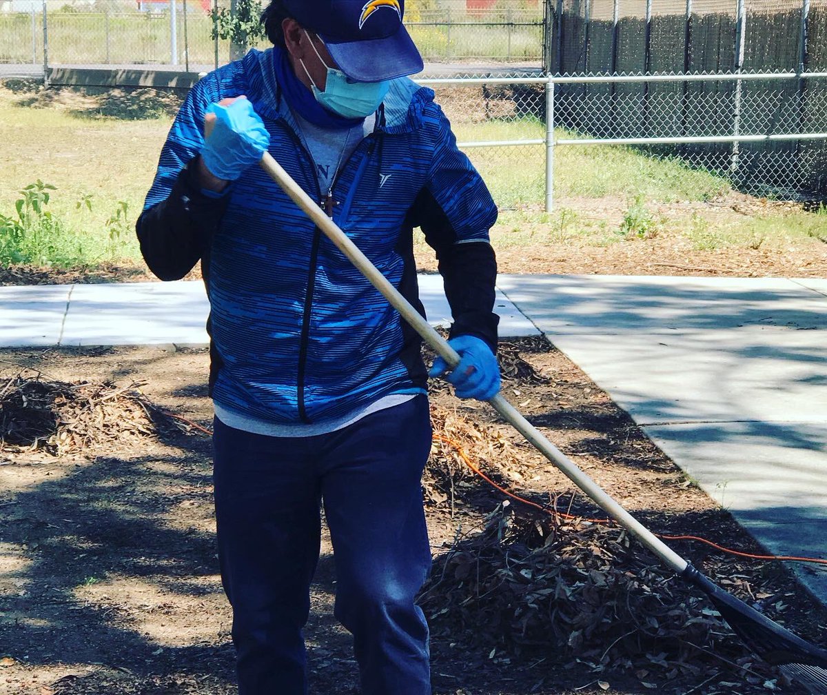 We are HARD AT WORK getting ready for #ourkids to return for in-person learning!  See you Monday <a href="/WalkerEagles/">Walker Elementary</a> <a href="/sdschools/">San Diego Unified</a> #experienceSUCCESS #allhandsondeck⚓️