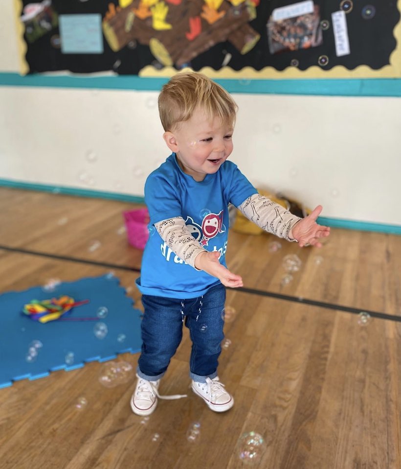 🌈 Drama Tots is back! 🌈 

With classes heading back from 19th April. 

Find your nearest class here 👇 

dramatots.co.uk/find-a-class

Let’s play, sing, dance &amp; laugh together 🎶🎭🕺🤩
#dramatots #preschool #toddlers #earlyyears #classesforkids #preschoolactivities