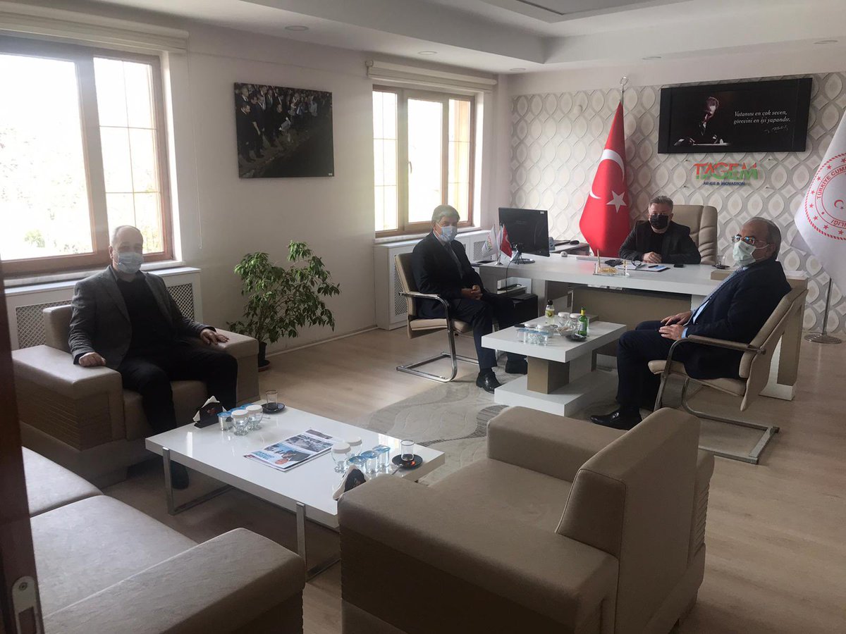 Elazığ Ekonomi Platformu Dönem Sözcüsü Sayın Ahmet SARAÇ Müdürüm, Fırat Ünüversitesi İktisadi ve İdari Bilimler Fakültesi Dekanı Prof Dr. Kenan PEKER hocam ve Elazığ Belediye Başkanımızın Danışmanı Ahmet ÖZDEN beyin kurumumuza ziyaretleri için teşekkür ederim.