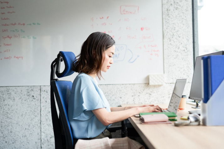 manpowerjapan's tweet image. 【フリーアドレスの職場で使える収納術とは？おすすめ収納アイテムもご紹介】
新たにフリーアドレスが導入されて、戸惑っている方もいるのではないでしょうか。ここでは、フリーアドレスの職場で使える収納術などをご紹介します。#フリーアドレス #マンパワーグループ #JOBNET
manpowerjobnet.com/haken_guide/im…